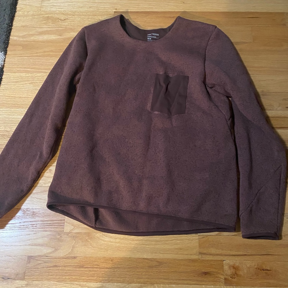 Worn once Arc’teryx shirt
